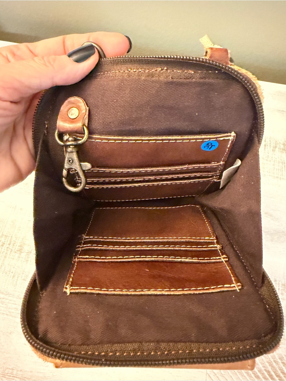 Bedstu Bed/Stu Bed-Stu Alelike Crossbody Handbag in Duff Rustic NWT - Picture 3 of 4